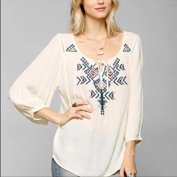 Ecote | Cream Embroidered Gauze Boho Peasant Top - Picture 2 of 8